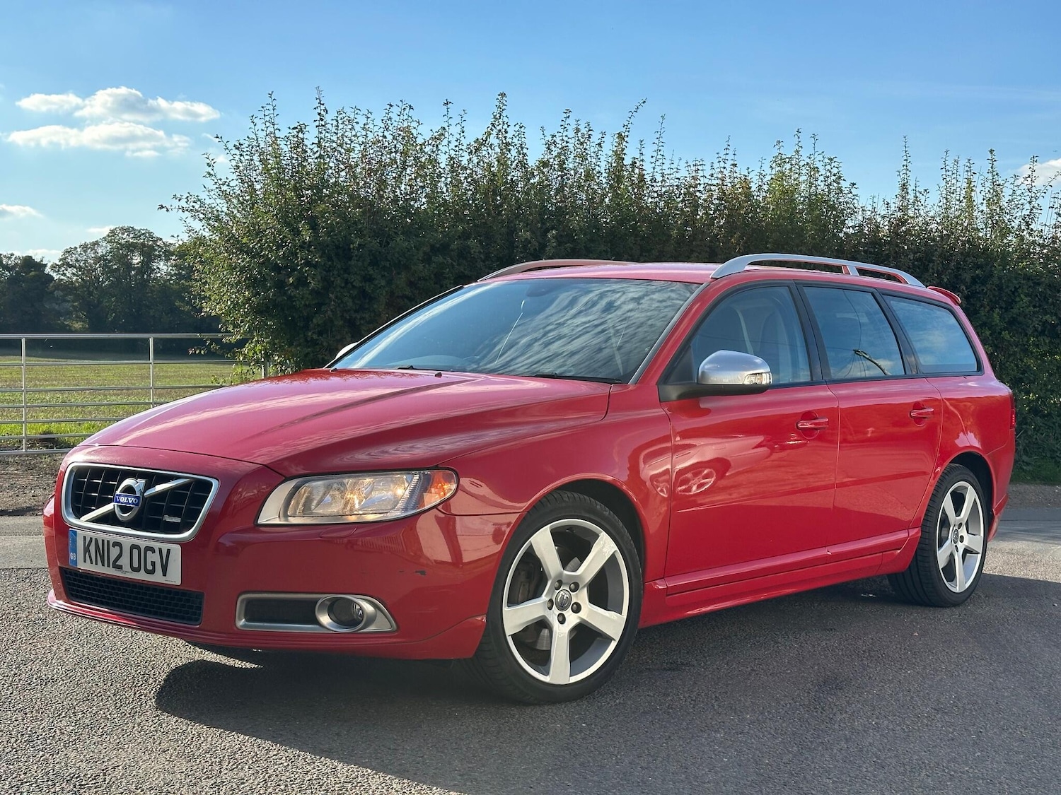 Used Volvo V70 2012 for sale - 76167159: Photo 3