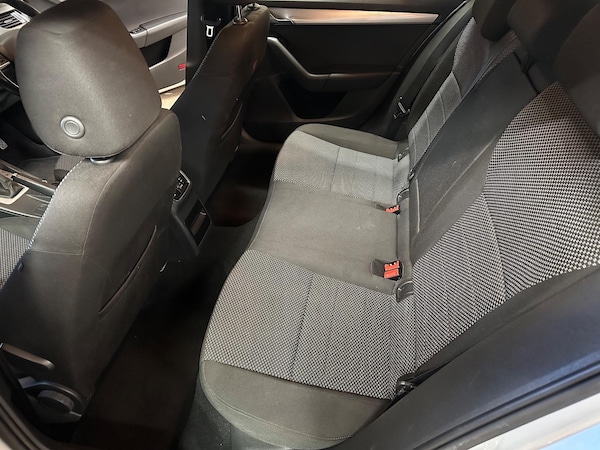 Used Skoda Octavia 2015 for sale - 76166816: Photo 26