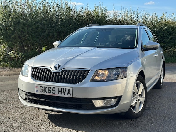 Used Skoda Octavia 2015 for sale - 76166816: Photo 2
