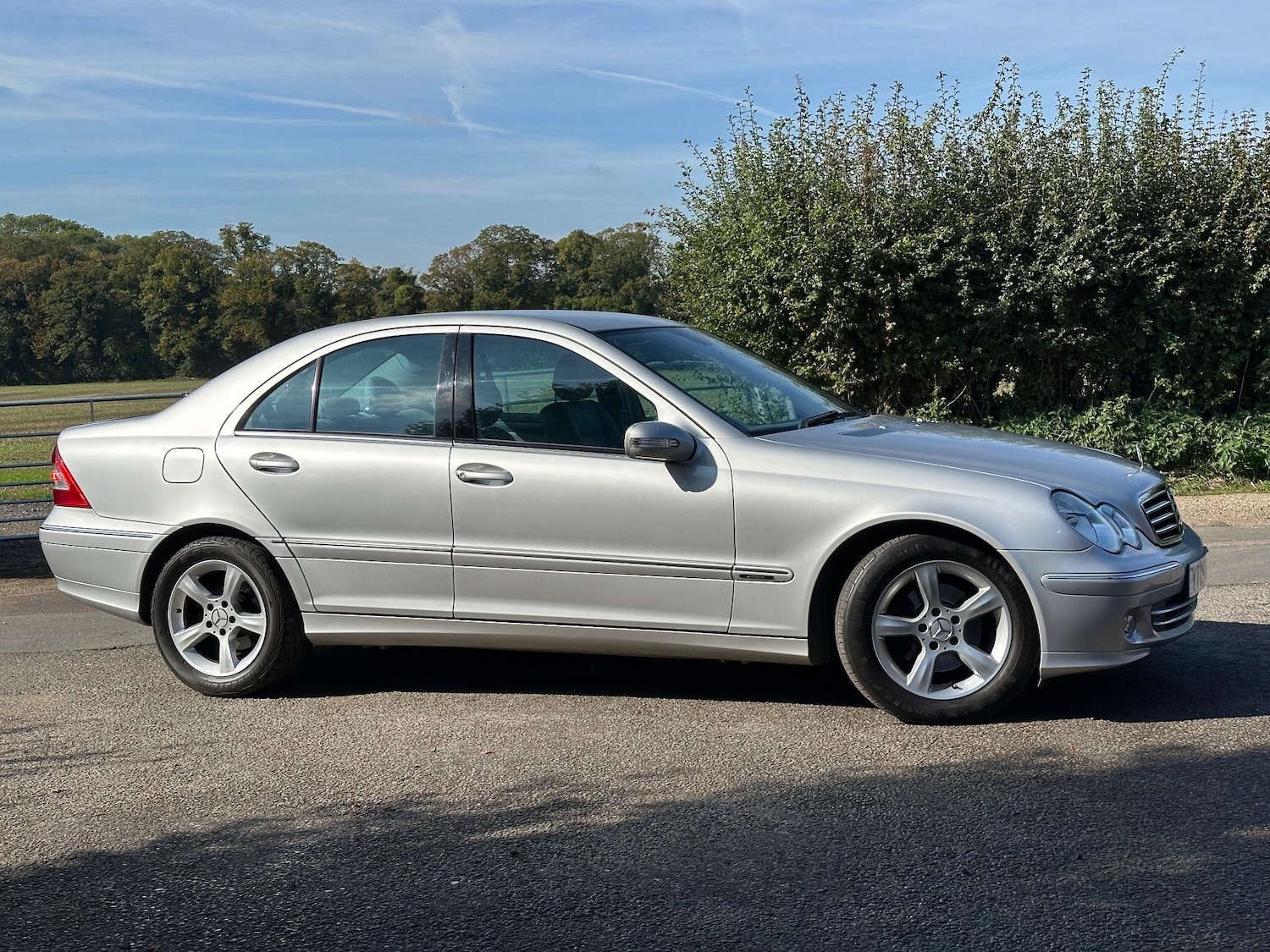 Used Mercedes-Benz C-Class 2005 for sale - 76109195: Photo 16