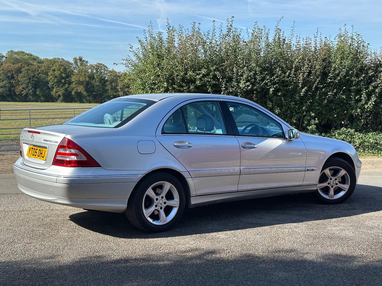 Used Mercedes-Benz C-Class 2005 for sale - 76109195: Photo 17