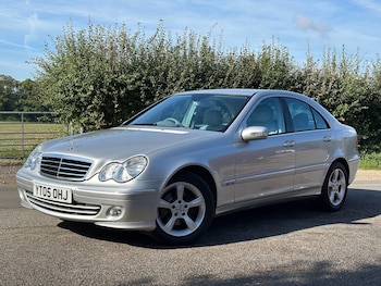 Used Mercedes-Benz C-Class 2005 for sale - 76109195: Photo 3