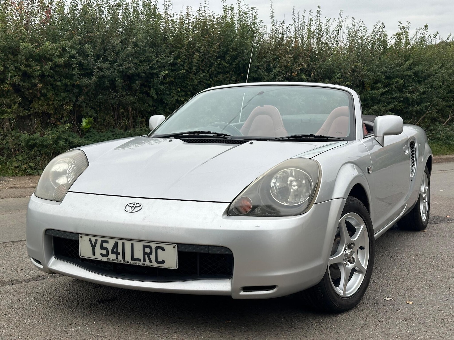 Used Toyota MR2 2001 for sale - 76306193: Photo 1