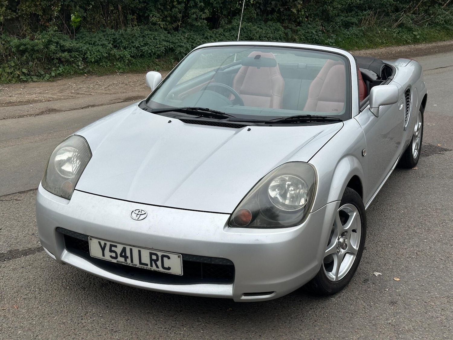 Used Toyota MR2 2001 for sale - 76306193: Photo 23