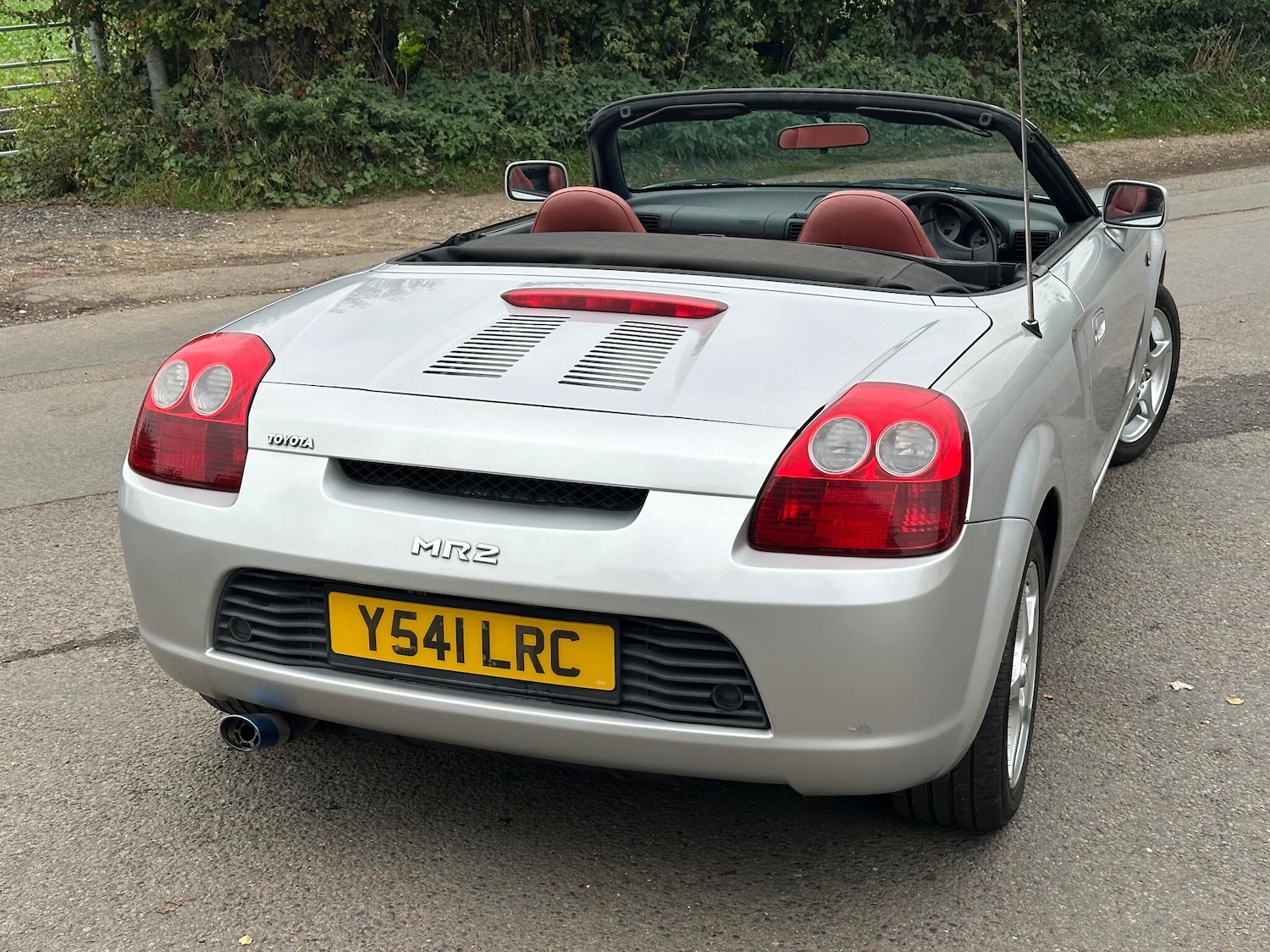 Used Toyota MR2 2001 for sale - 76306193: Photo 24