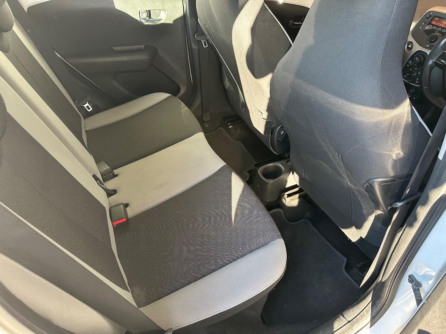 Used Toyota AYGO 2016 for sale - 76659373: Photo 12