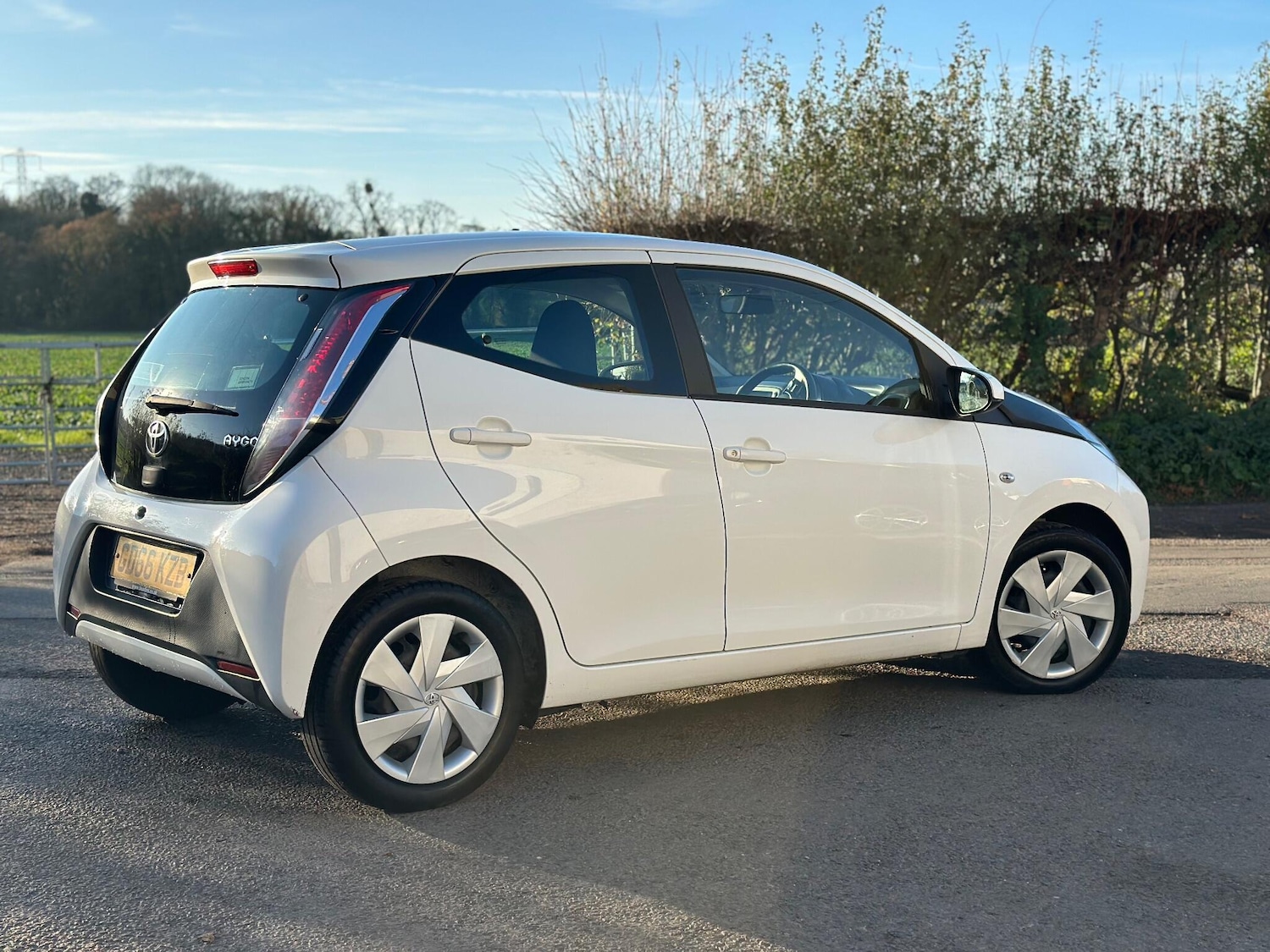 Used Toyota AYGO 2016 for sale - 76659373: Photo 24