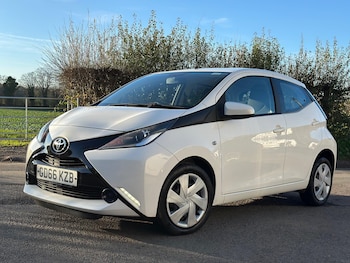 Used Toyota AYGO 2016 for sale - 76659373: Photo