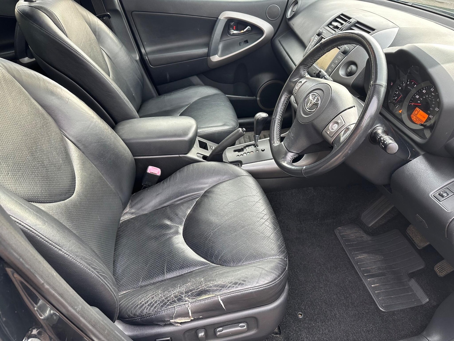 Used Toyota RAV4 2006 for sale - 76360261: Photo 8
