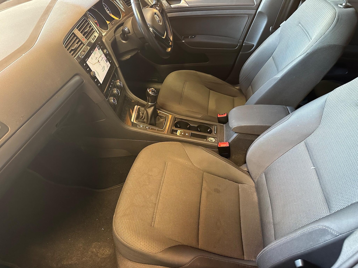 Used Volkswagen Golf 2018 for sale - 76715344: Photo 12