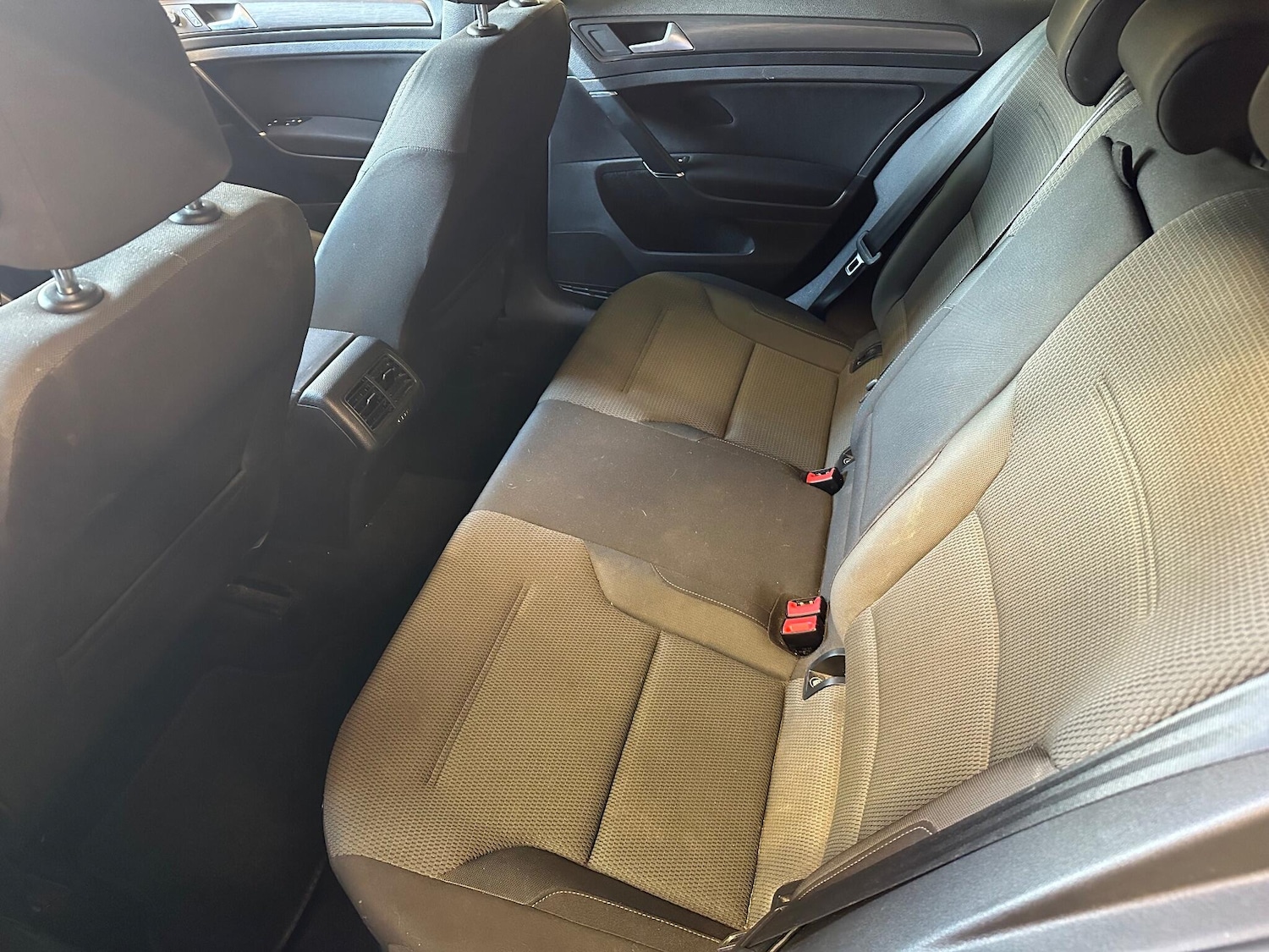 Used Volkswagen Golf 2018 for sale - 76715344: Photo 24