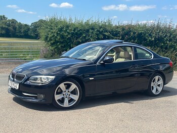 Used BMW 3 Series 2011 for sale - 75940435: Photo