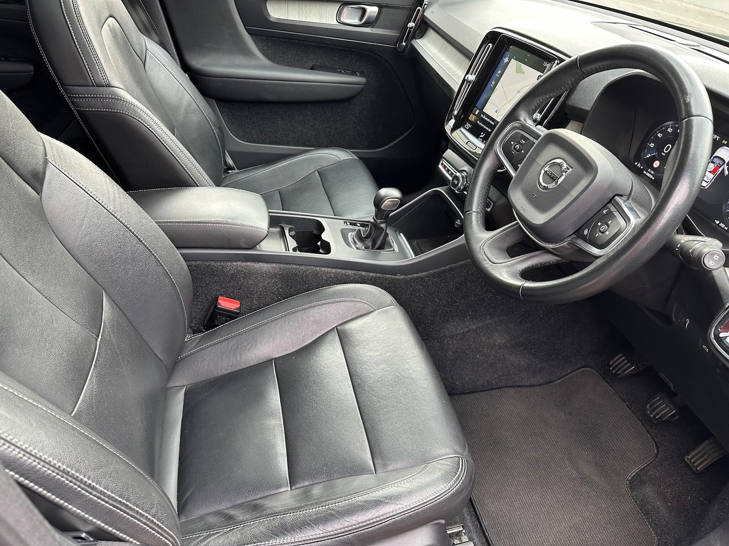 Used Volvo XC40 for sale - 76158790: Photo 10