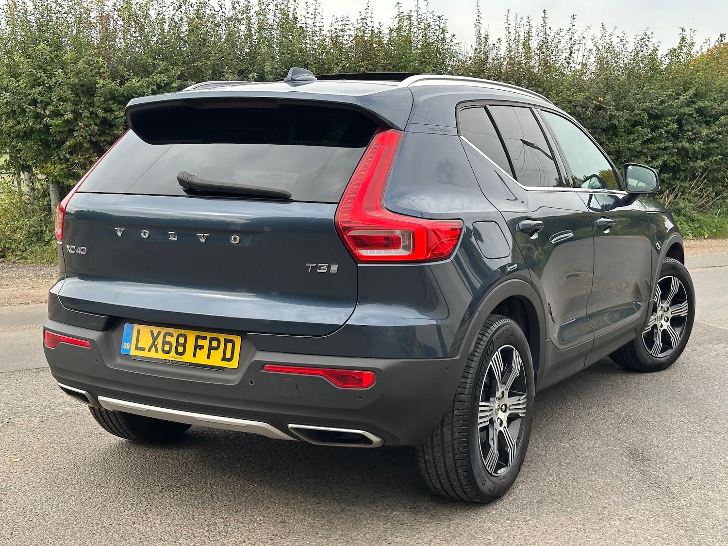 Used Volvo XC40 for sale - 76158790: Photo 24