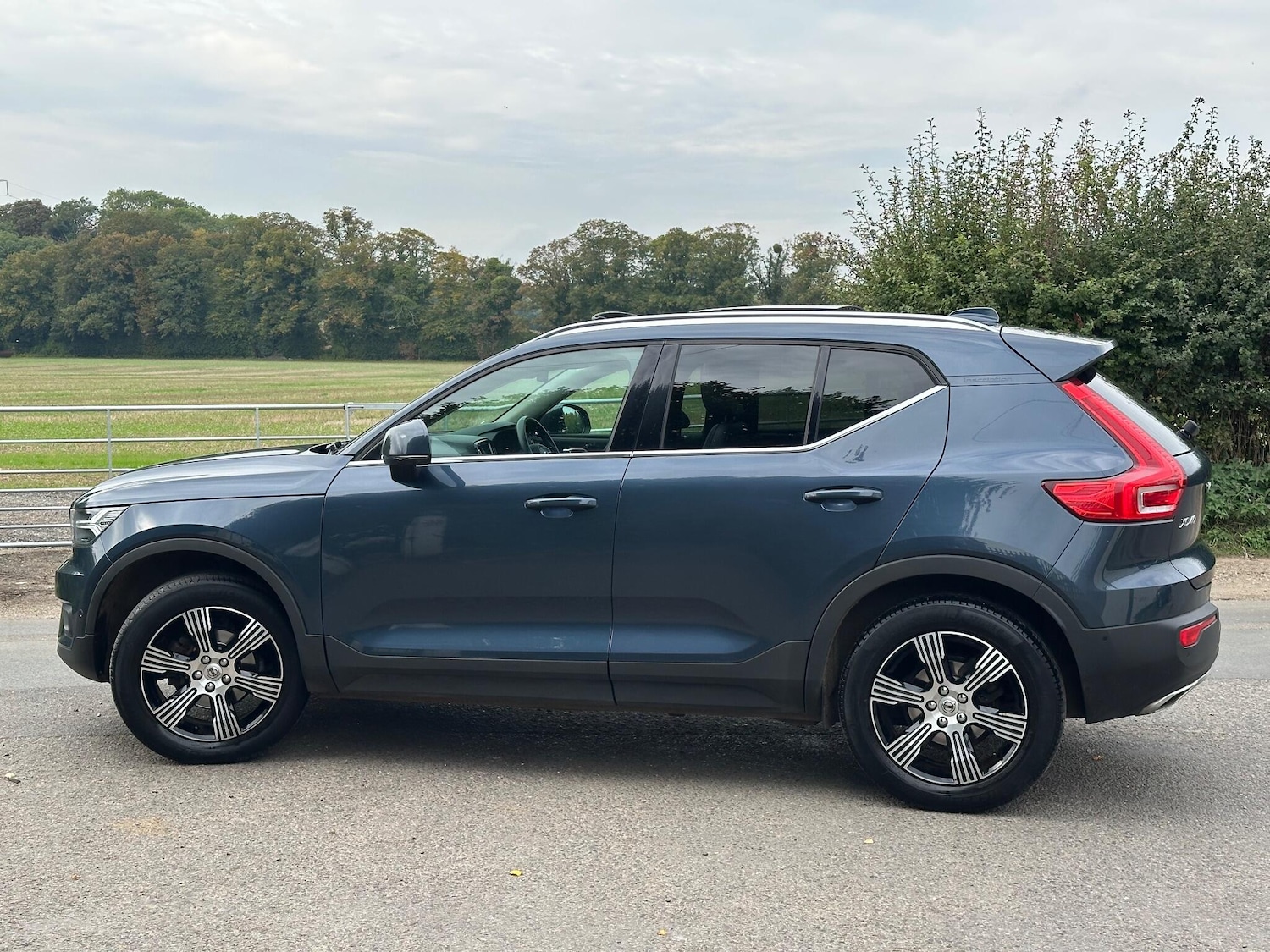 Used Volvo XC40 for sale - 76158790: Photo 5
