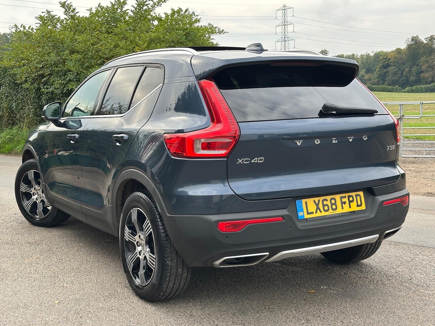 Used Volvo XC40 for sale - 76158790: Photo 8