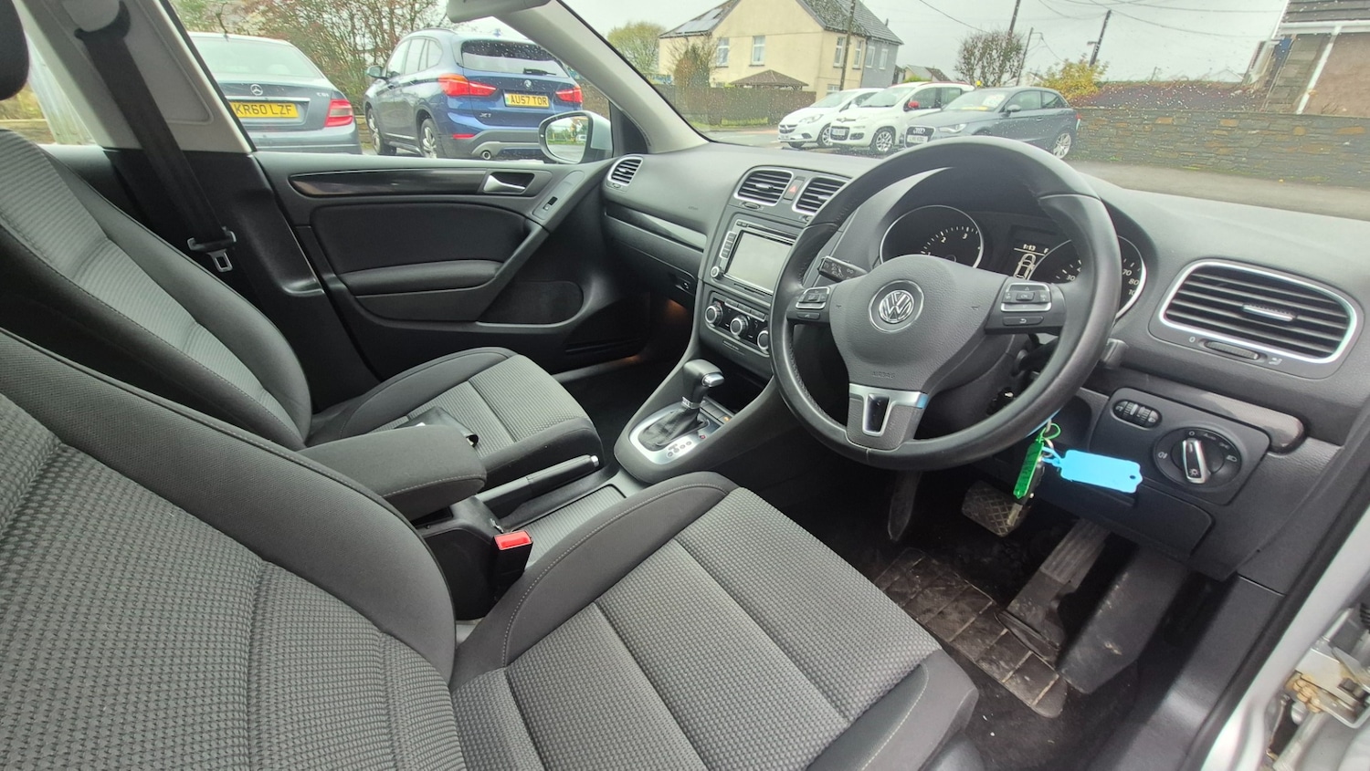 Used Volkswagen Golf 2010 for sale - 76531252: Photo 11