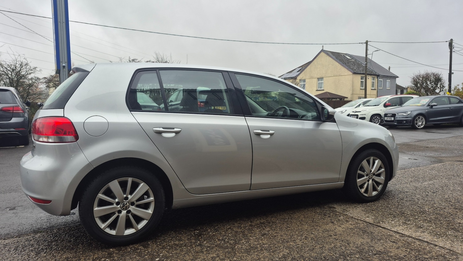 Used Volkswagen Golf 2010 for sale - 76531252: Photo 5