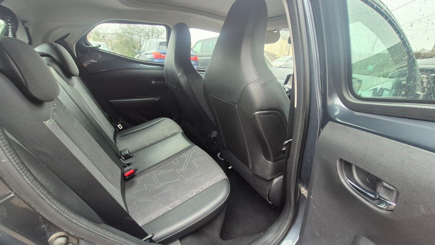 Used Toyota AYGO 2015 for sale - 77504133: Photo 10