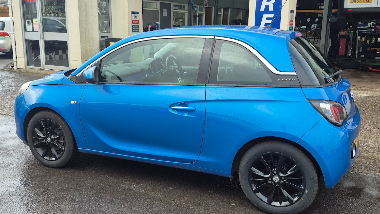 Used Vauxhall ADAM 2015 for sale - 77541734: Photo 5