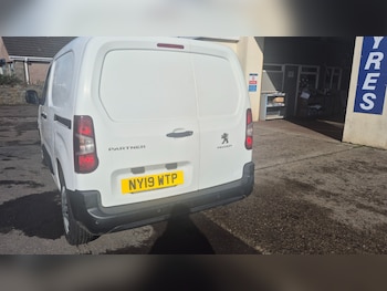 Used Peugeot Partner 2019 for sale - 78296407: Photo