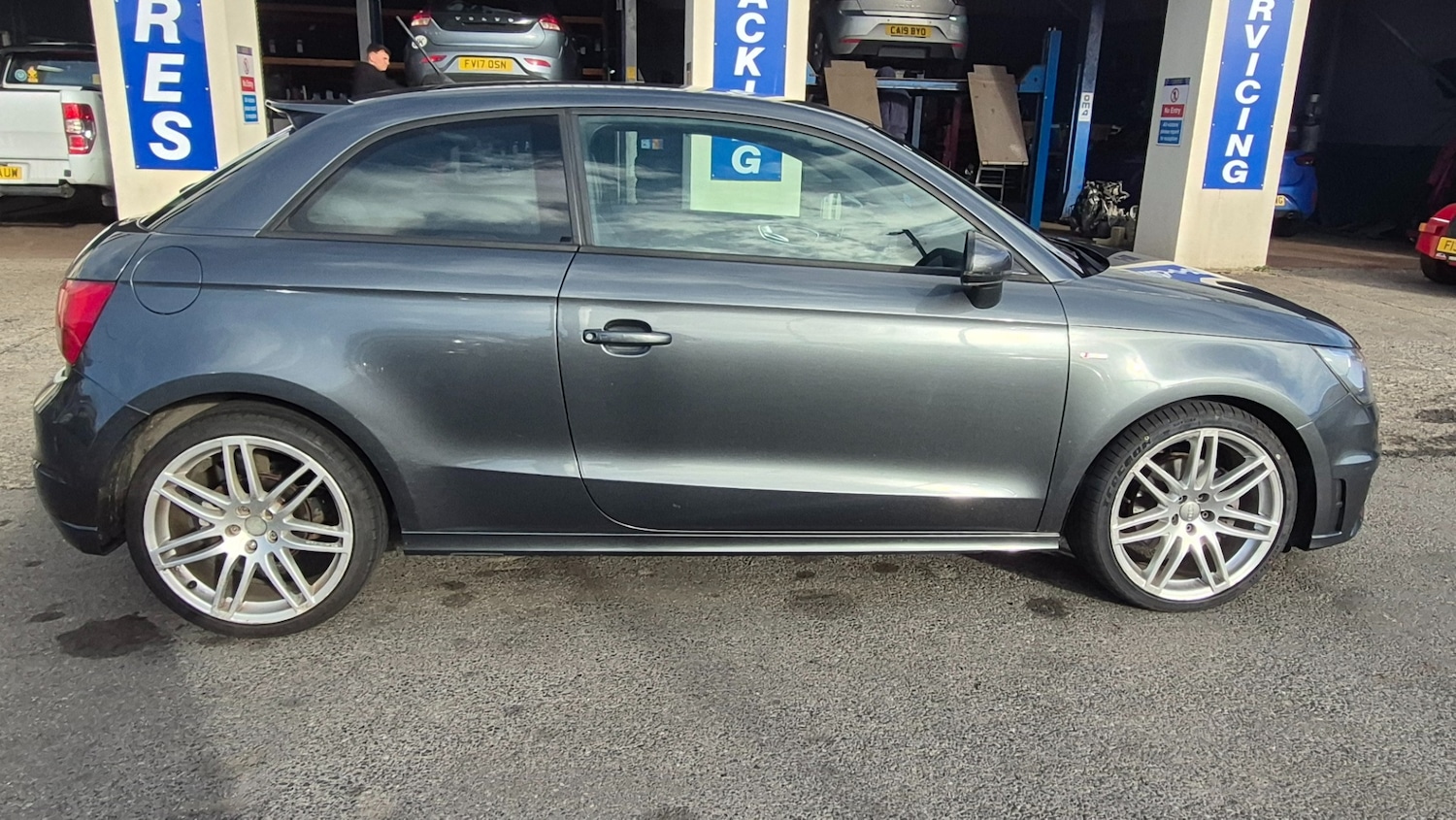 Used Audi A1 2011 for sale - 76403270: Photo 1