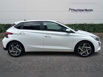 Used Hyundai i20 2024 for sale - 79035277: Photo