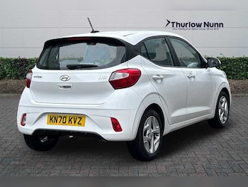 Used Hyundai i10 2020 for sale - 77480338: Photo
