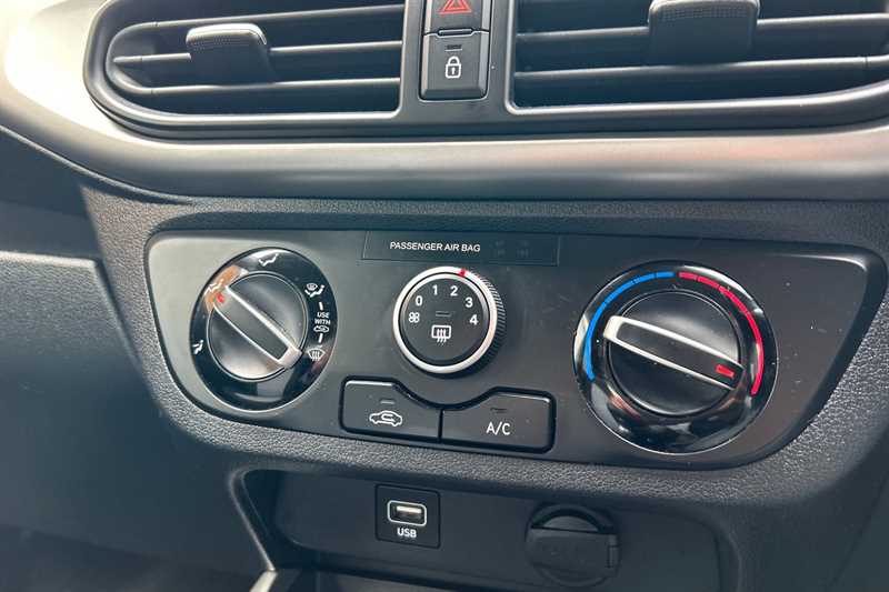 Used Hyundai i10 2021 for sale - 77795276: Photo 15