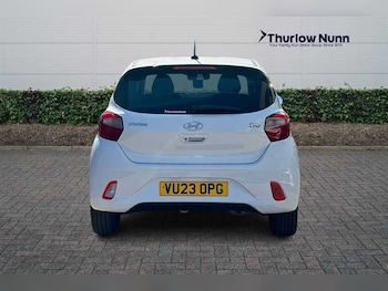 Used Hyundai i10 2023 for sale - 78638200: Photo
