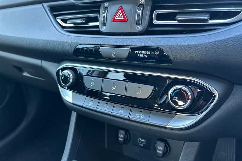 Used Hyundai i30 2022 for sale - 77471306: Photo 15