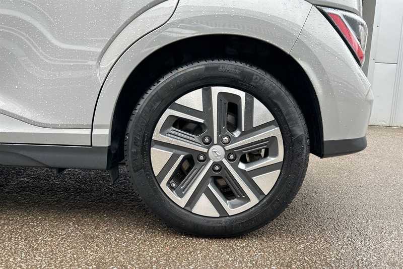 Used Hyundai KONA 2023 for sale - 77480347: Photo 6