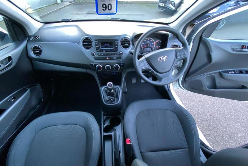 Used Hyundai i10 2018 for sale - 77178312: Photo 12