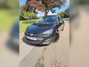 Used Vauxhall Astra 2013 for sale - 76035561: Photo