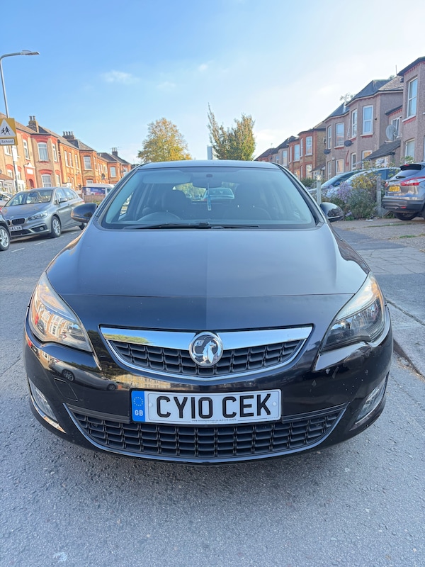 Used Vauxhall Astra for sale - 76255529: Photo 2