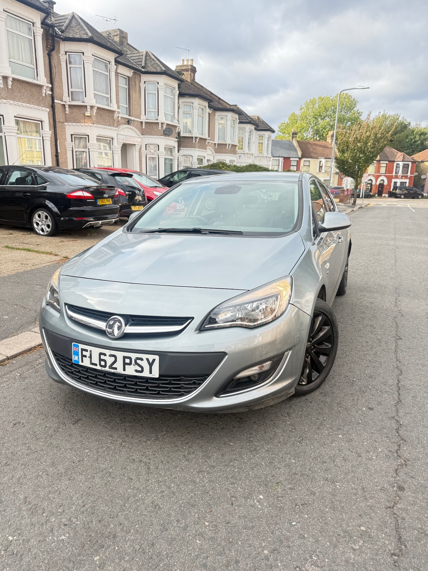 Used Vauxhall Astra 2012 for sale - 76172248: Photo 1