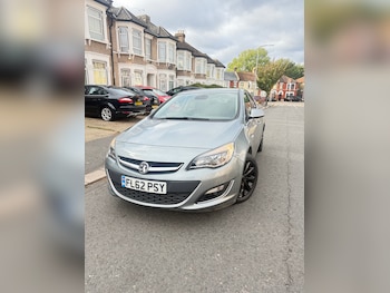 Vauxhall Astra feature image 1