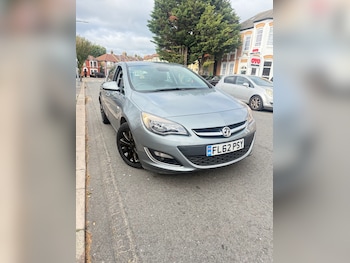 Vauxhall Astra feature image 3