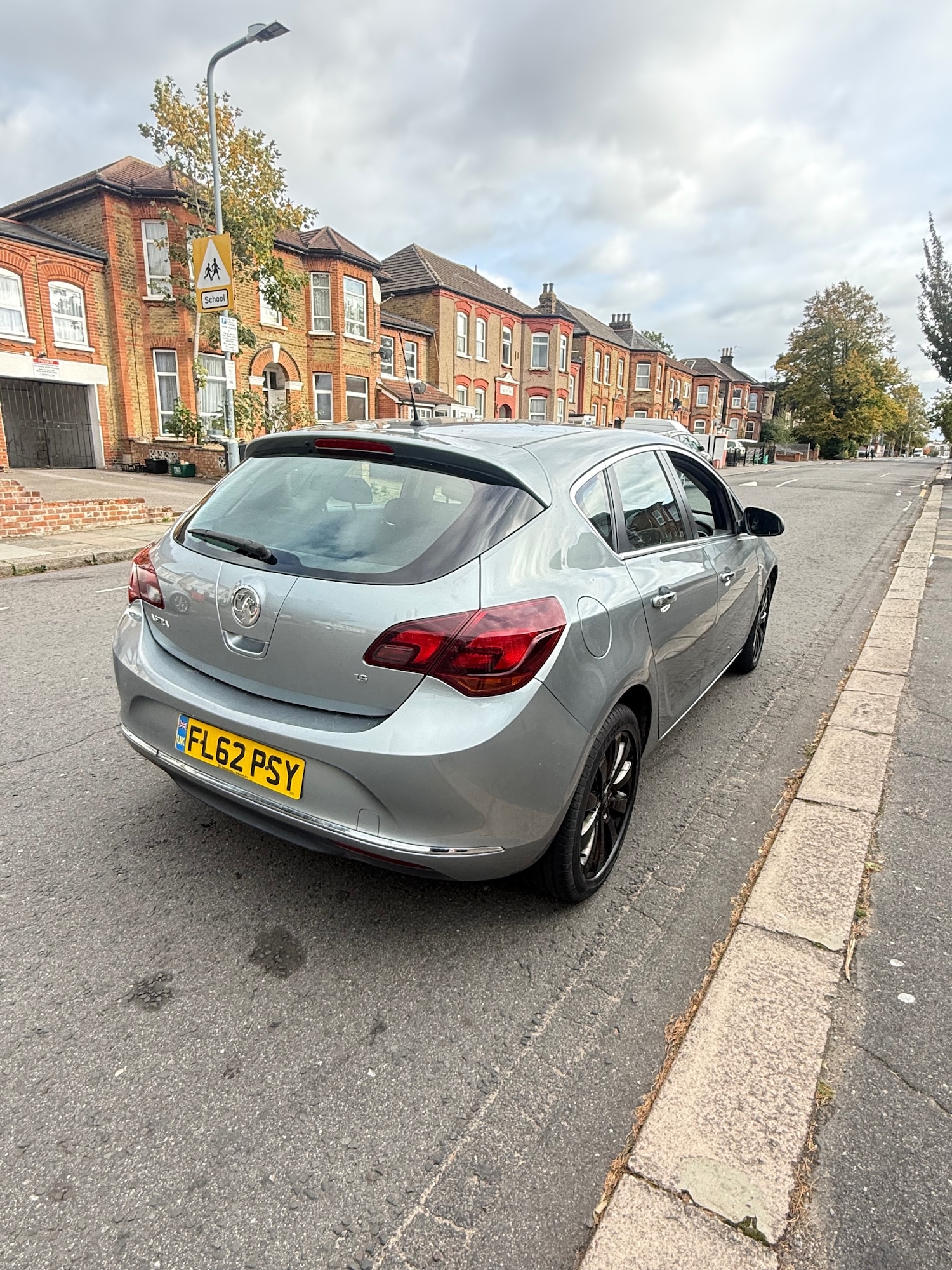 Used Vauxhall Astra 2012 for sale - 76172248: Photo 5