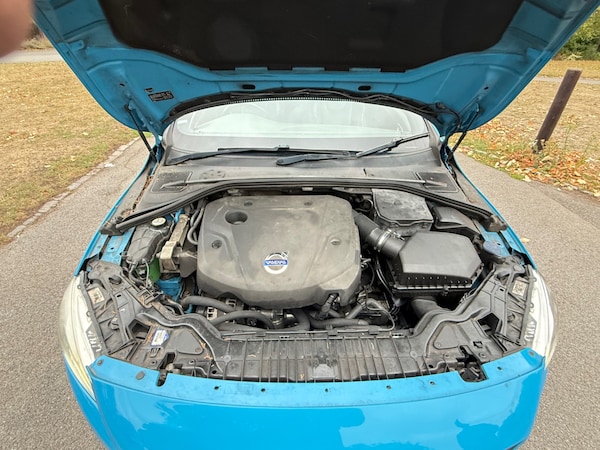 Used Volvo V60 2015 for sale - 75740531: Photo 17