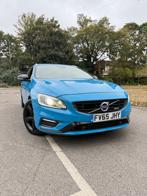 Used Volvo V60 2015 for sale - 75740531: Photo 3