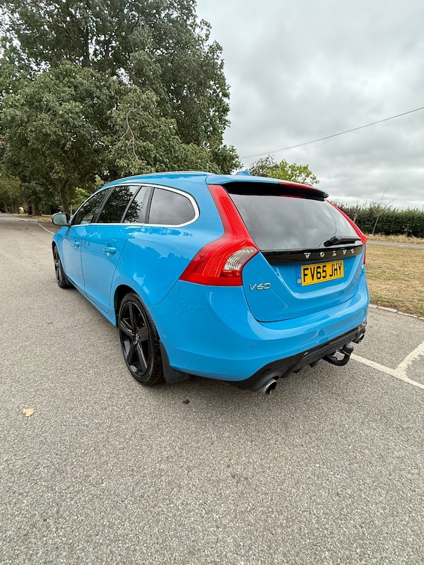 Used Volvo V60 2015 for sale - 75740531: Photo 7