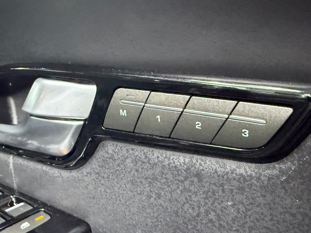 Used Land Rover Range Rover Evoque 2018 for sale - 76631839: Photo 17