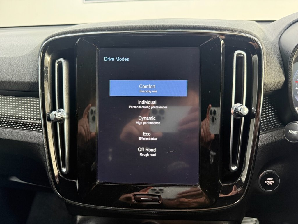 Used Volvo XC40 2018 for sale - 76569919: Photo 32