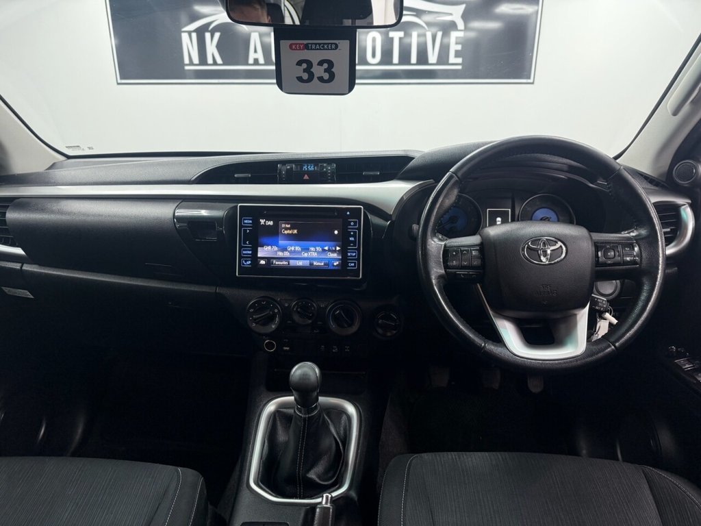 Used Toyota Hilux 2017 for sale - 76591044: Photo 15