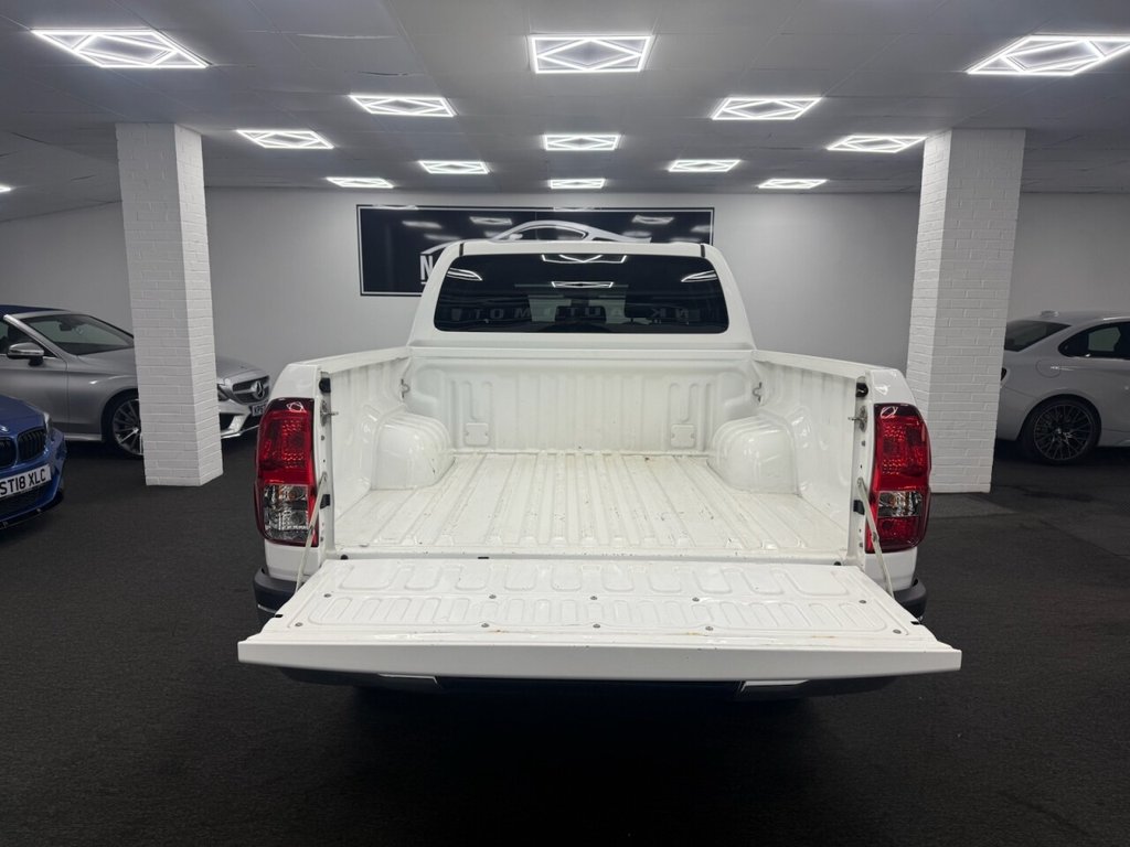 Used Toyota Hilux 2017 for sale - 76591044: Photo 16