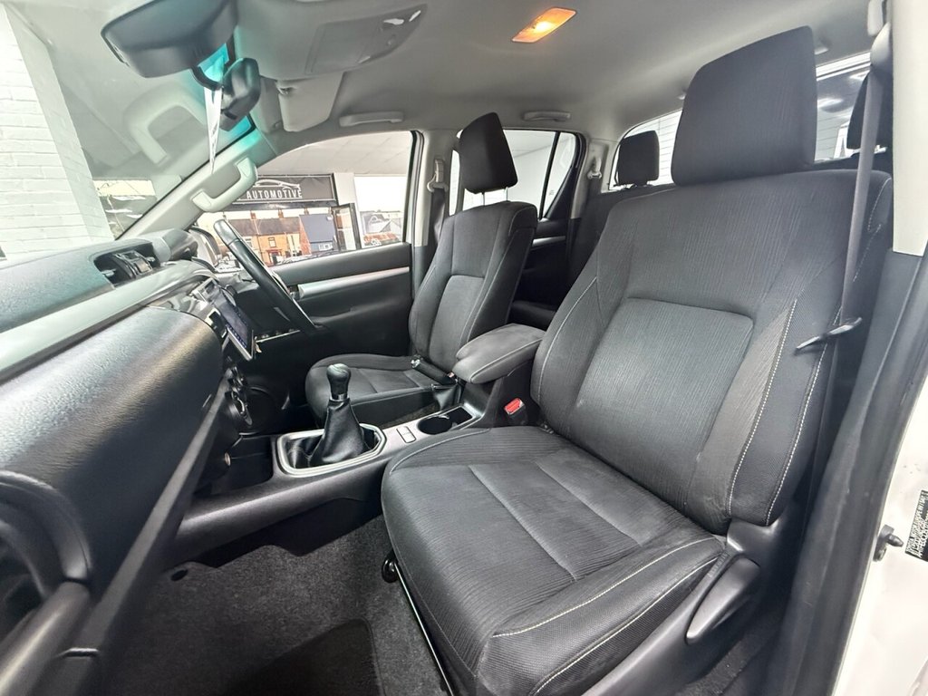Used Toyota Hilux 2017 for sale - 76591044: Photo 19