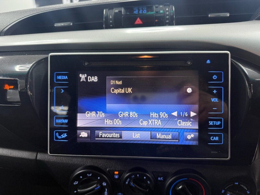 Used Toyota Hilux 2017 for sale - 76591044: Photo 27