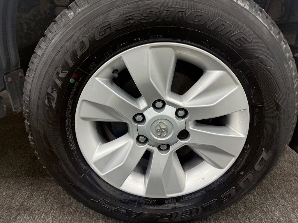 Used Toyota Hilux 2017 for sale - 76591044: Photo 29