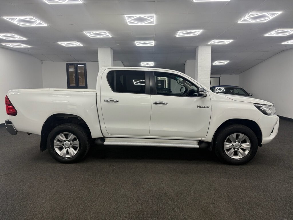Used Toyota Hilux 2017 for sale - 76591044: Photo 3